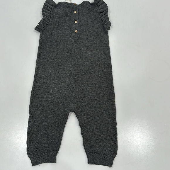 H&M organic cotton, cute onesies color gray. Size 9-12M. Very good condition. - Picture 2 of 4
